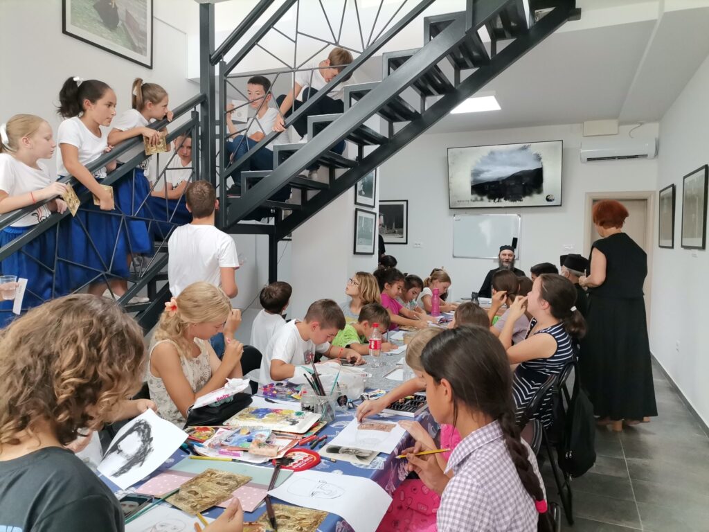 Игуман Хиландара, Високопреподобни архимандрит Методије у посети хиландарском Добротворно-образовном удружењу „Теофил 1198“ у Чачку