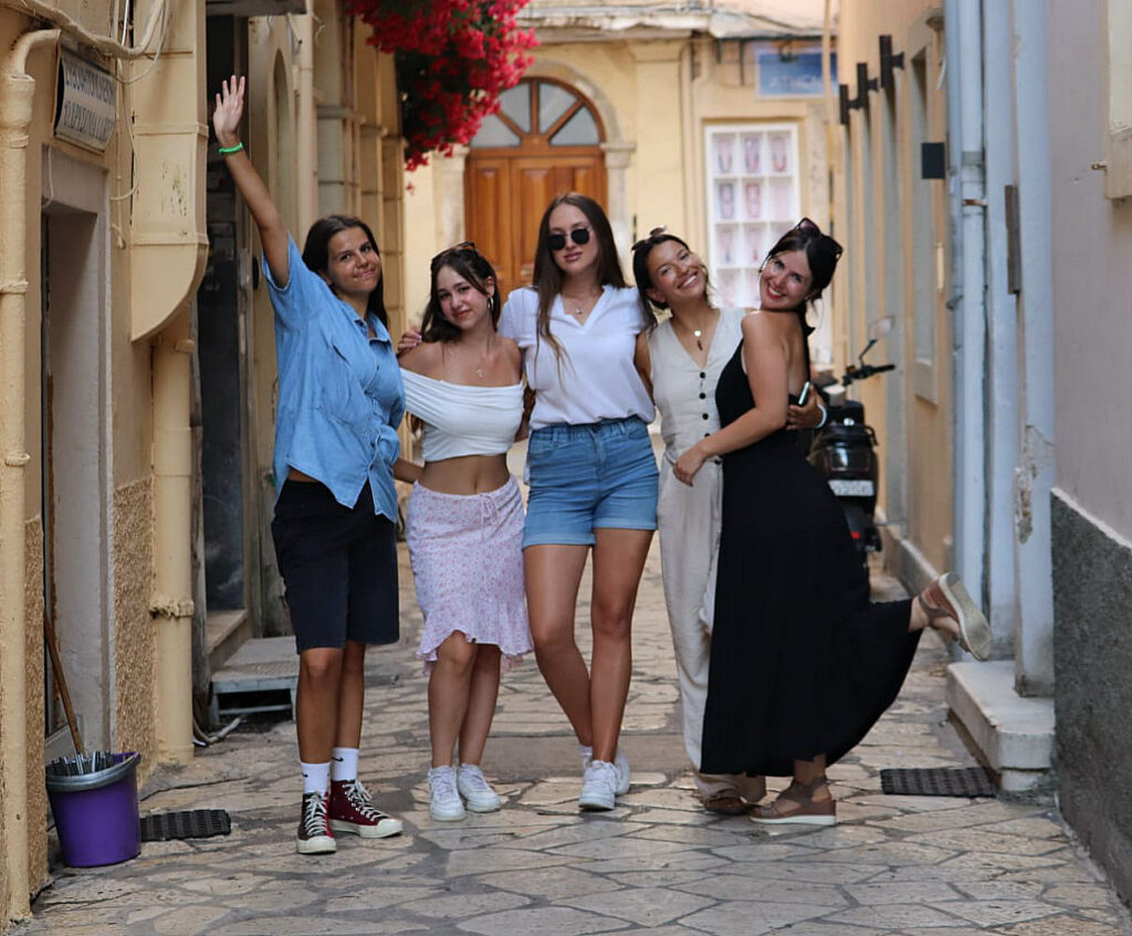 Деца Удружења „Теофил 1198“ на острву Крф
